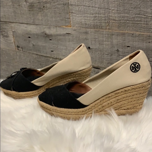 Tory Burch Shoes - Tory Burch wedged sandals